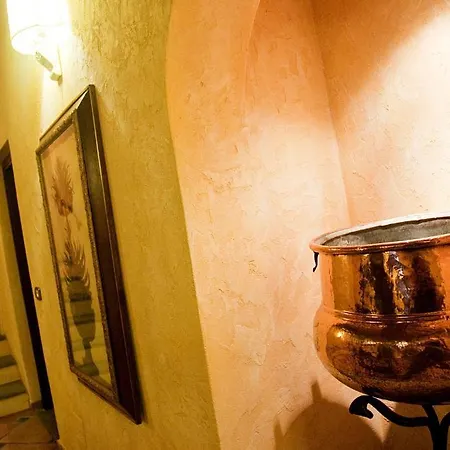 Residenza Palazzo Saloni Montalcino