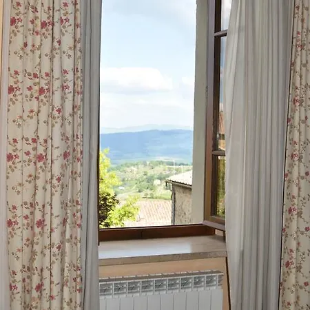 Residenza Palazzo Saloni Montalcino