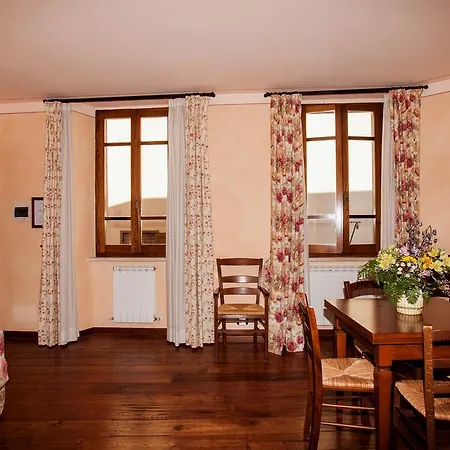 Residenza Palazzo Saloni Aparthotel