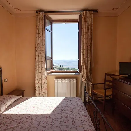 Residenza Palazzo Saloni 3* Montalcino