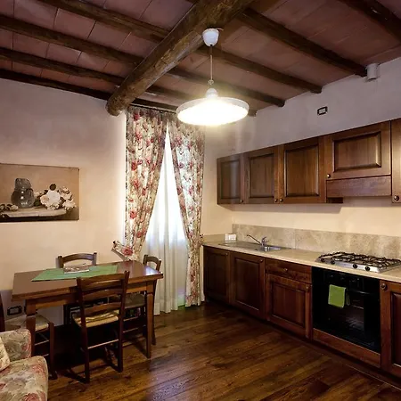 Residenza Palazzo Saloni Montalcino