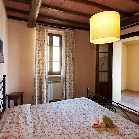 Residenza Palazzo Saloni Aparthotel Montalcino