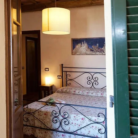 Residenza Palazzo Saloni 3* Montalcino